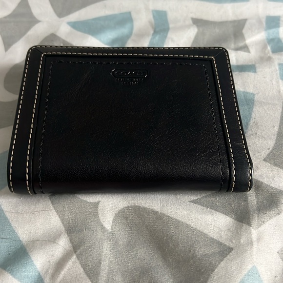 Coach - Picture 9 of 11